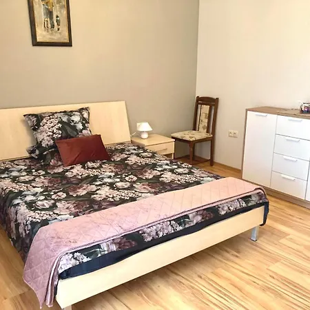 Seaside With Free Parking 소조폴