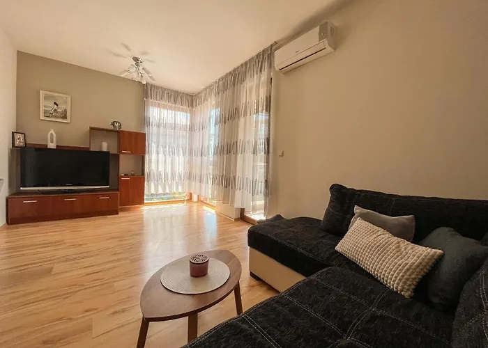 Sozopol Seaside Residence With Free Parking